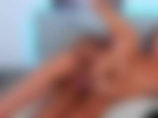 Live cam show with MeganeAndDaniel - Facial on luckytryst.com