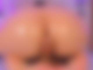 Live cam show with foxy200 - Public on Camversity