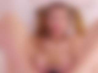 MaeBrowning's Live Sex Cam Show
