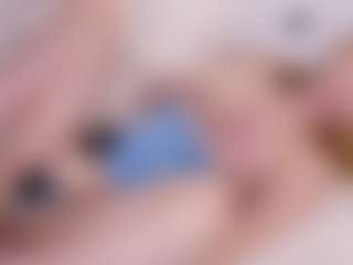MaeBrowning's Live Sex Cam Show