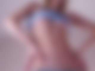 Live cam show with MaeBrowning - Shaved Pussy on iamadamtest123.com
