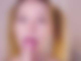 MaeBrowning's Live Sex Cam Show