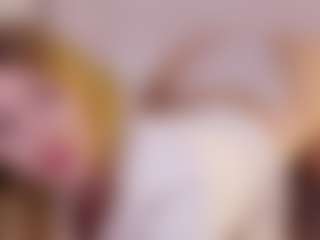 MaeBrowning's Live Sex Cam Show