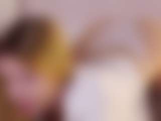 Live cam show with MaeBrowning - Striptease on Camsoda