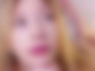 MaeBrowning's Live Sex Cam Show