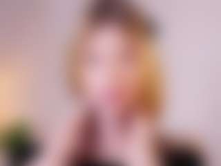 MaeBrowning's Live Sex Cam Show