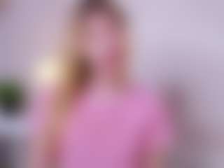 MaeBrowning's Live Sex Cam Show