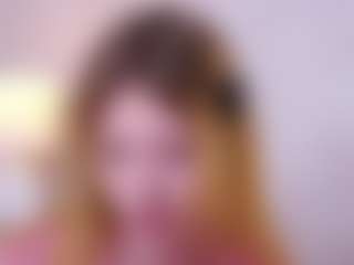 MaeBrowning's Live Sex Cam Show