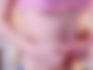 MaeBrowning's Live Sex Cam Show