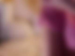 MaeBrowning's Live Sex Cam Show