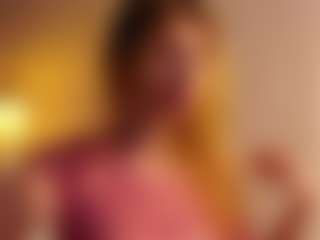 MaeBrowning's Live Sex Cam Show
