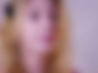 MaeBrowning's Live Sex Cam Show