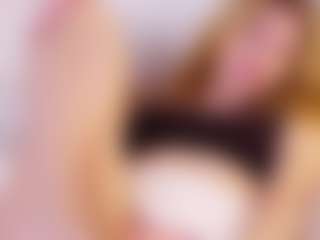 MaeBrowning's Live Sex Cam Show