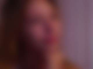 MaeBrowning's Live Sex Cam Show
