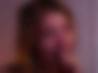 MaeBrowning's Live Sex Cam Show