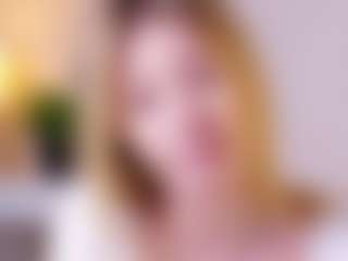 MaeBrowning's Live Sex Cam Show