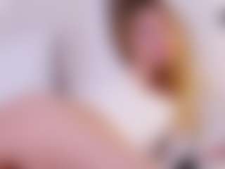 MaeBrowning's Live Sex Cam Show