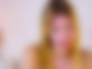 MaeBrowning's Live Sex Cam Show
