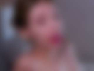 MaeBrowning's Live Sex Cam Show