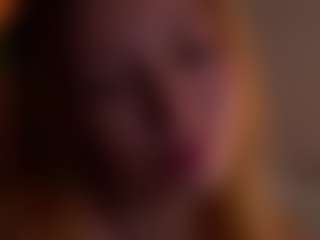 MaeBrowning's Live Sex Cam Show