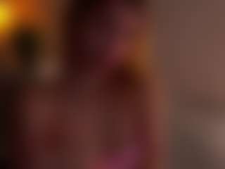 MaeBrowning's Live Sex Cam Show