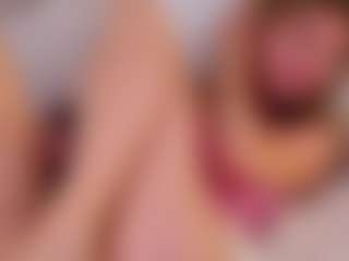 MaeBrowning's Live Sex Cam Show