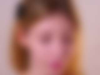 MaeBrowning's Live Sex Cam Show