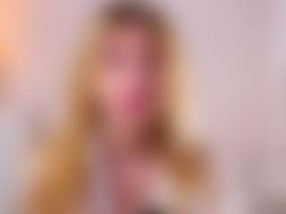 MaeBrowning's Live Sex Cam Show