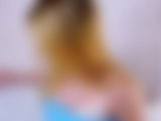 MaeBrowning's Live Sex Cam Show