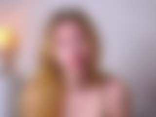 MaeBrowning's Live Sex Cam Show