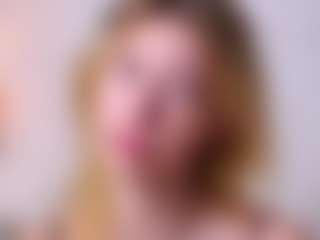 MaeBrowning's Live Sex Cam Show