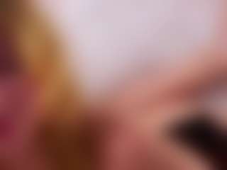 MaeBrowning's Live Sex Cam Show