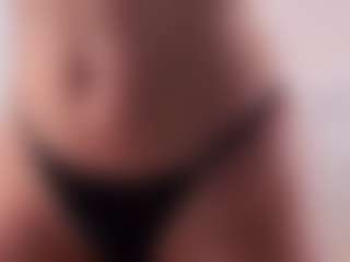 MaeBrowning's Live Sex Cam Show