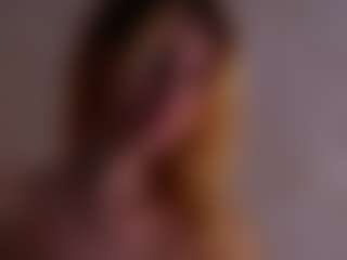 MaeBrowning's Live Sex Cam Show