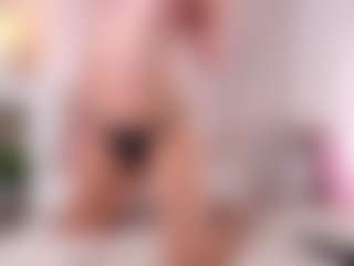MaeBrowning's Live Sex Cam Show
