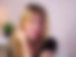 MaeBrowning's Live Sex Cam Show