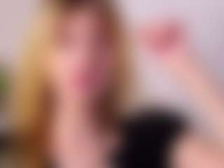 MaeBrowning's Live Sex Cam Show