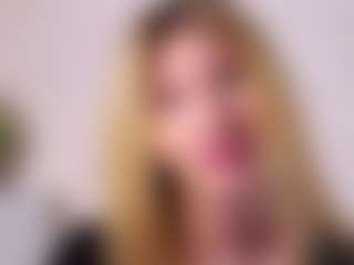 MaeBrowning's Live Sex Cam Show