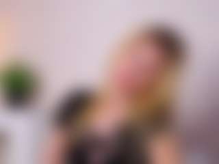 Live cam show with MaeBrowning - Cum on Uber Horny