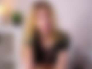 MaeBrowning's Live Sex Cam Show
