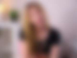 MaeBrowning's Live Sex Cam Show