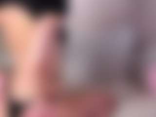 MaeBrowning's Live Sex Cam Show