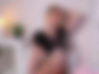 MaeBrowning's Live Sex Cam Show