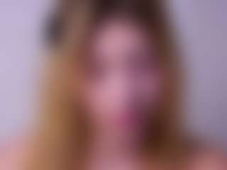 MaeBrowning's Live Sex Cam Show