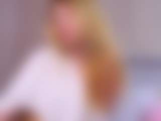 MaeBrowning's Live Sex Cam Show