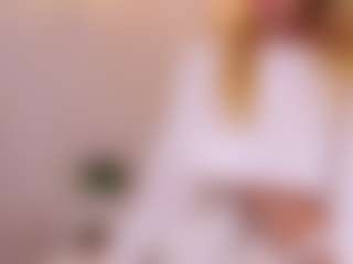 MaeBrowning's Live Sex Cam Show