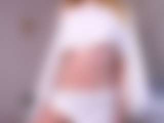 MaeBrowning's Live Sex Cam Show