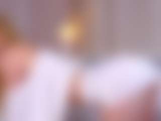 MaeBrowning's Live Sex Cam Show