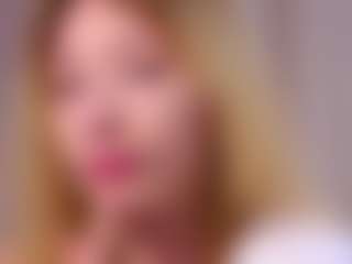 MaeBrowning's Live Sex Cam Show