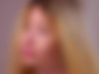 MaeBrowning's Live Sex Cam Show